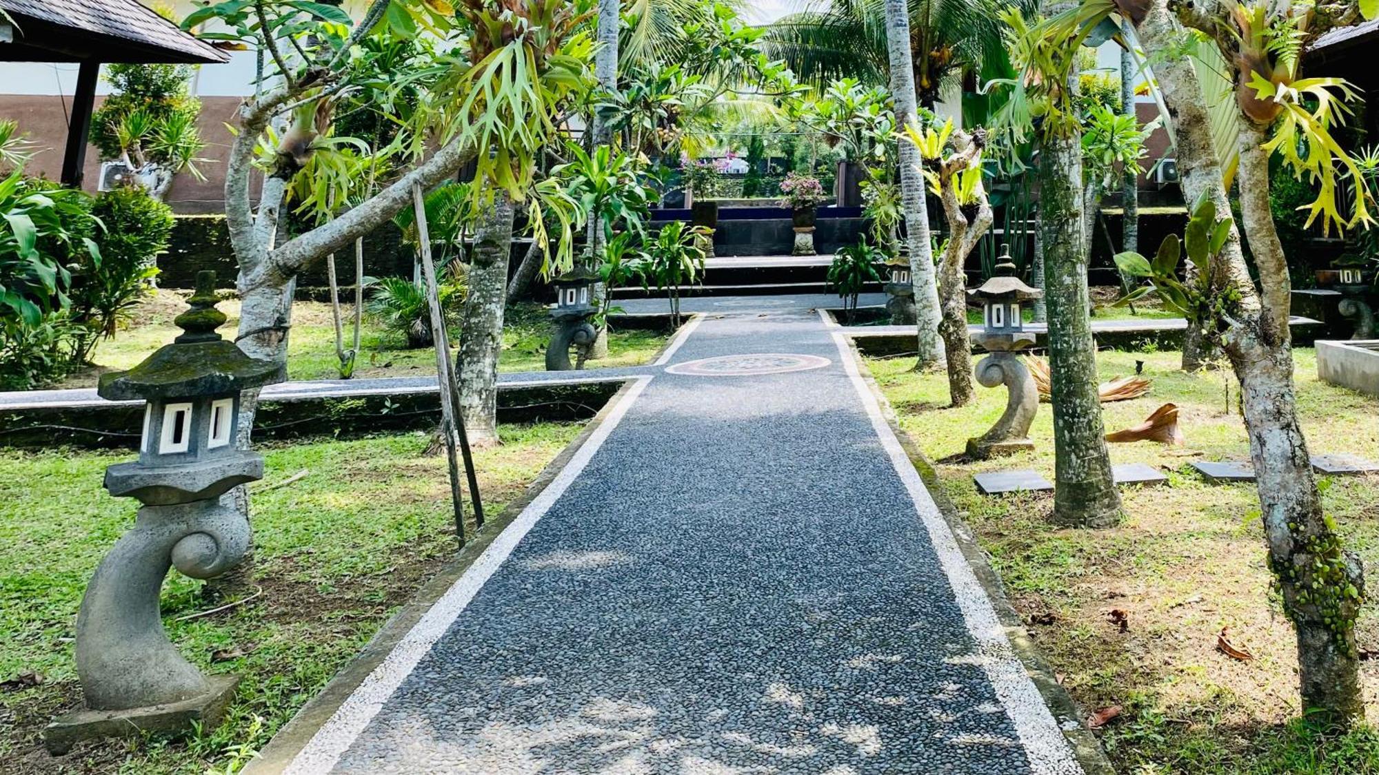 Dong Loka Guesthouse Bali Carangsari ภายนอก รูปภาพ