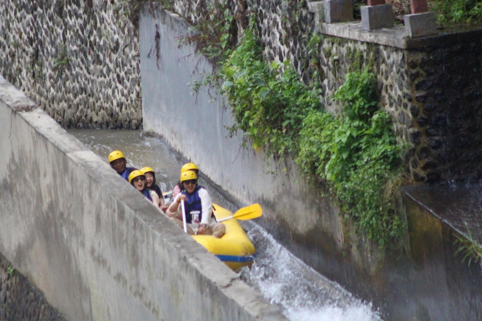 Dong Loka Guesthouse Bali Carangsari ภายนอก รูปภาพ